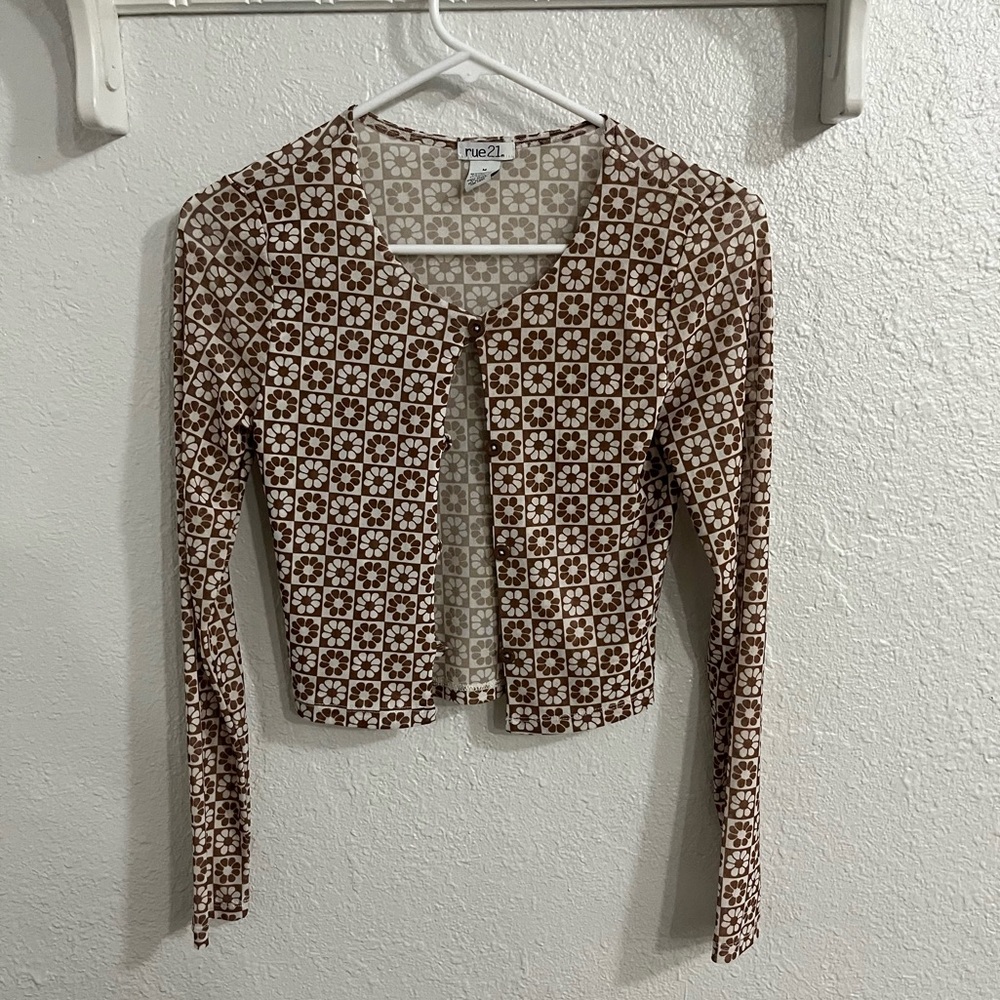 Mesh layering top